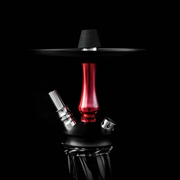 Diseño moderno hookah sobre fondo oscuro, primer plano . — Foto de Stock