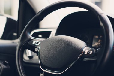 Araba siyah salon ile iç görünüm.