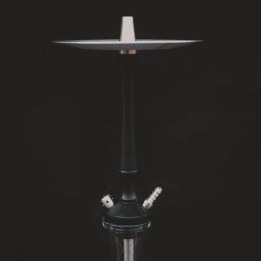 nargile parçası, modern tasarım, siyah bir arka plan üzerinde.