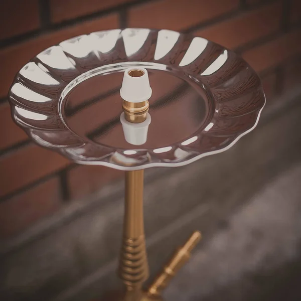 Deel van de hookah, modern design, op een achtergrond. — Stockfoto