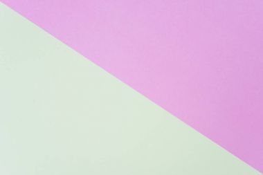 Doku için düz yatıyordu, pembe ve yeşil kağıt pastel renkler