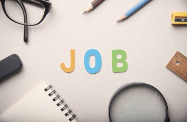 Ekipman ile iş word tablosundaki pazarlama içeriği.