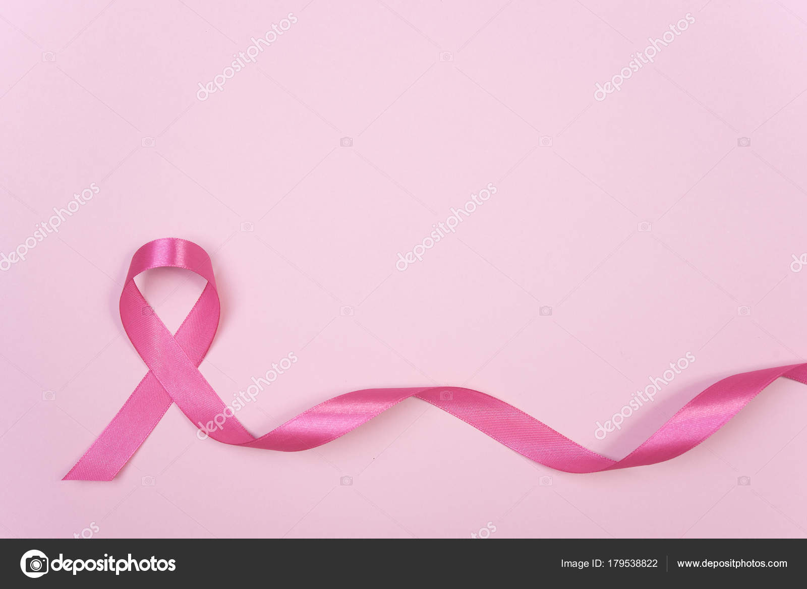 Hãy cùng chúng tôi truyền tay nhau thông điệp về sự quan tâm với bệnh ung thư vú. Hình nền nơ hồng tràn đầy sức sống này sẽ giúp chúng ta nhận ra vai trò quan trọng của việc phòng ngừa và chăm sóc sức khỏe chính mình.