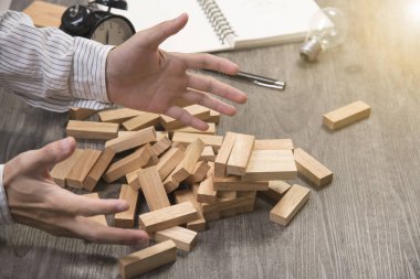 iflas executive sipariş ahşap blok kulesi oyun olarak. 