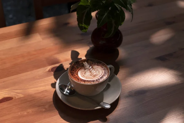 Latte Oder Cappuccino Mit Schaumigem Schaum Blick Auf Die Kaffeetasse — Stockfoto