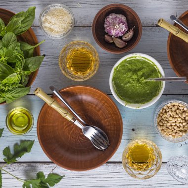 tavuk, karides, makarna, brokoli, ıspanak, kabak, vegan, vejetaryen