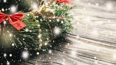 Tonik stüdyoları, kısmen karanlık, düğün çelengi, noel veya adı