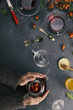 meyve, gül tozu, sosyal yardım, gül yağı, yaban gülü, vitamin