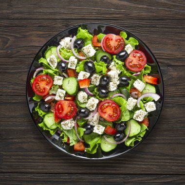 Geleneksel yemek, seramik tabak, peynir salatalığı, domates püresi, b