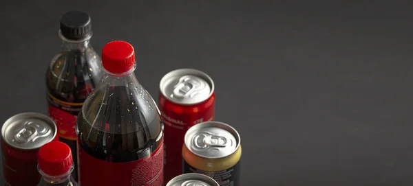 Blurred background, drink bottle, background mockup, aluminum ca — 스톡 사진