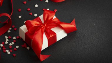 Aşk kalbi, selamlama, hediye kutusu, hediye, kalp, sevgililer günü