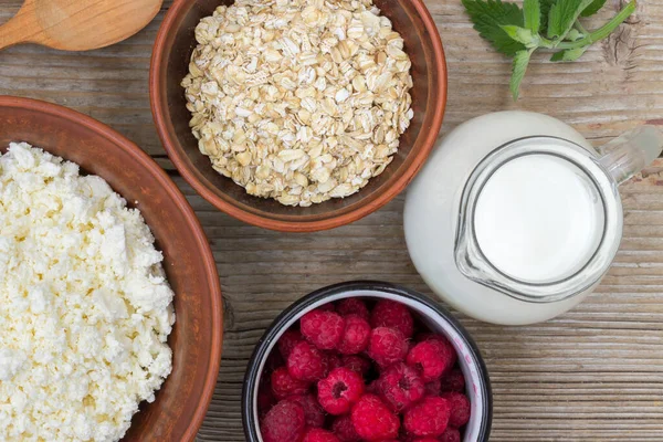 Farinha de aveia de trigo mourisco, dieta proteica, flocos de aveia, produtos frescos, flocos de aveia, produtos frescos — Fotografia de Stock