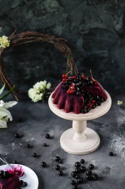 Jöleli tart beyaz pasta stand