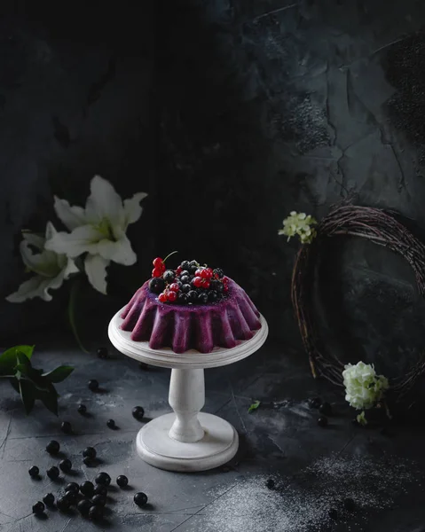 Jöleli tart beyaz pasta stand