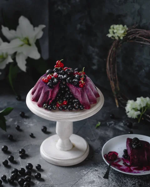 Jöleli tart beyaz pasta stand