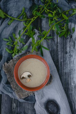 Kil kase mantar kremalı çorba