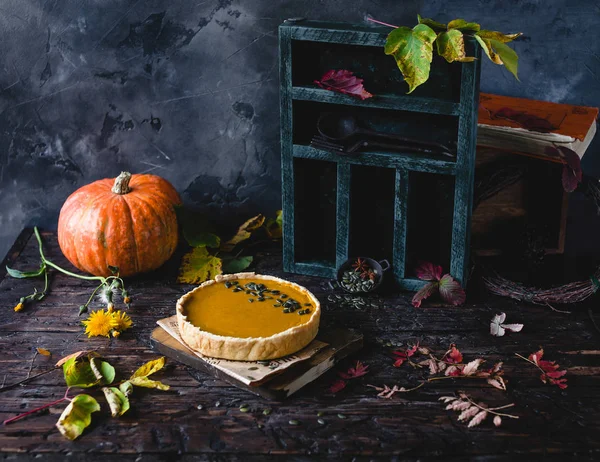 Kabak pasta tohumları ile dekore edilmiş