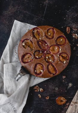  Erik pasta kumaş üzerine