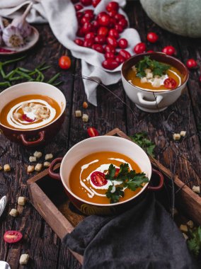 Kil kase domatesli balkabağı çorbası