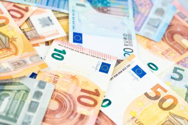 Avro banknotları yığını, Avrupa ödeme sistemi, avro parası nakit, mali geçmiş