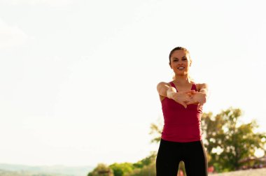 güzel bir kadın germe