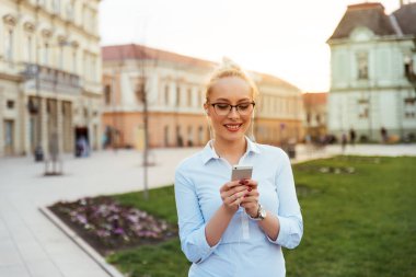 Kız manifatura smartphone 