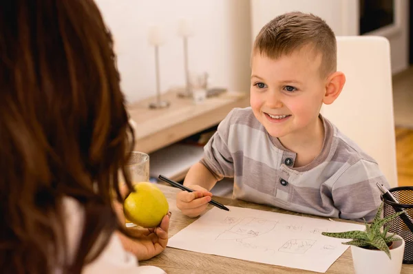 anne oğul veren elma