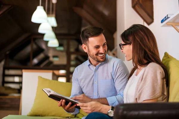 Romantic couple reading book — Stock Photo, Image