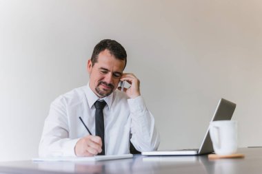 Yöneticisi yapım telefon görüşmesi 