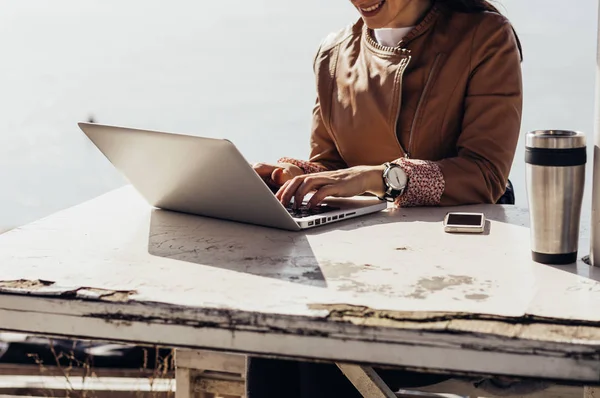 dizüstü bilgisayarda çalışan Yöneticisi