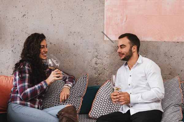 İş adamları kafede dinlendirici