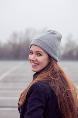  kız kış için hazır