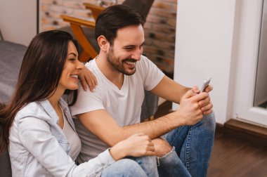 Mutlu çift ile smartphone