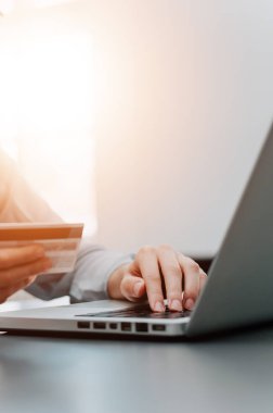 Kadın yapma online ödeme