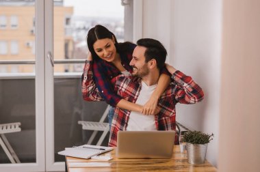 Alışveriş online laptop Çift