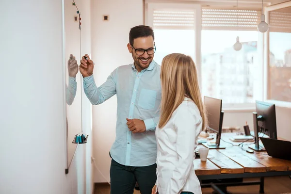 Concentrated man and woman student — Stock Photo, Image