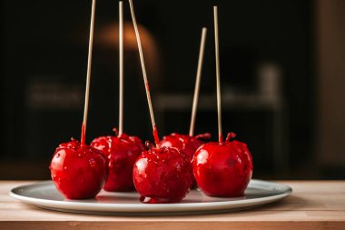 lezzetli şeker elma arka plan üzerinde .