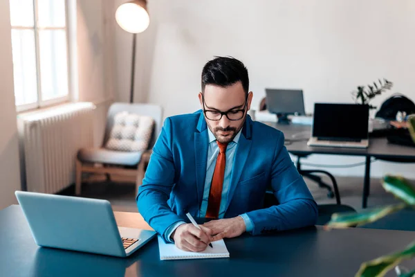 Empresario Escribir Notas — Foto de Stock