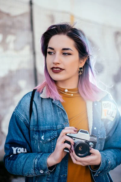 Hipster girl with purple hair — Stock Photo, Image