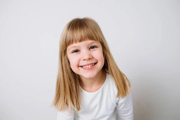 Portrait Smiling Little Girl Light Background — Stock Photo, Image