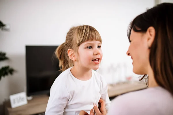 Image Cute Little Girl Talking Her Mother — Stock Photo, Image