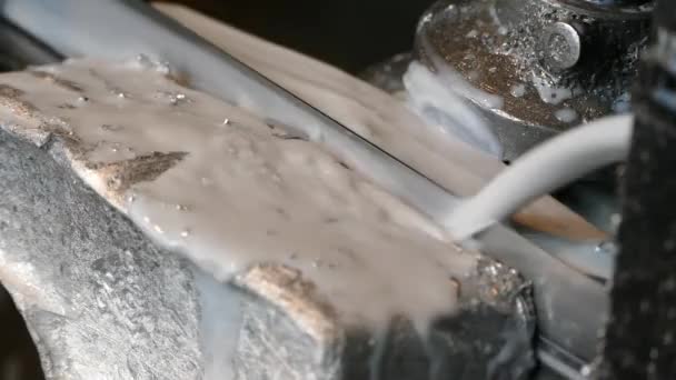 Découpe Produits Aluminium Avec Une Scie Robuste Production Billettes Aluminium — Video