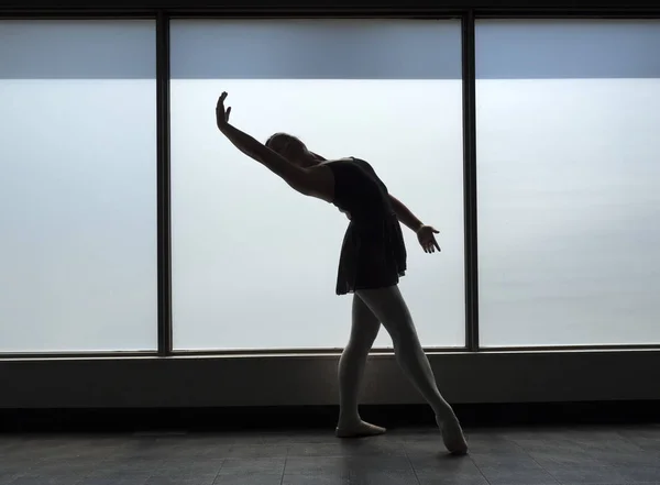 Ballet Dancer Backbend Silhouette — Stock Photo, Image