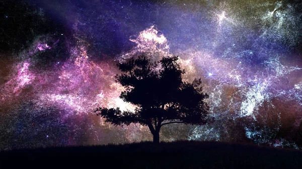 Yalnız ağaç şaşırtıcı Bulutsusu gece gökyüzü altında — Stok fotoğraf