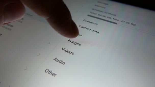 Browsing Settings Tablet — Stock Video