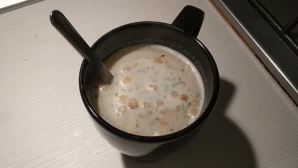 Чашка Горячего Супа — стоковое видео