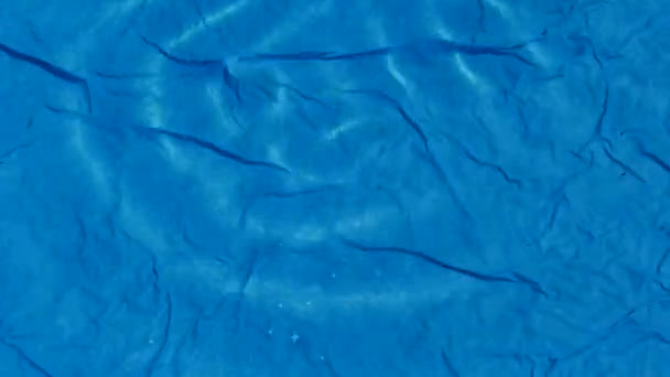 4K夏季塑料池中的波浪 — 图库视频影像