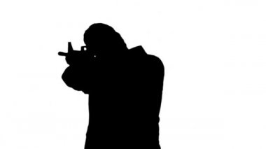 Makineli Tüfekli Siluet 7