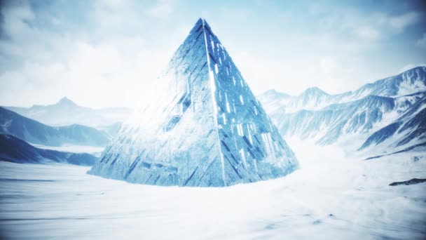 雪の山の4KエイリアンUfoピラミッド 3Dアニメーション — ストック動画