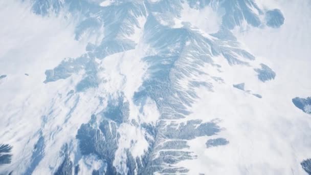 High Altitude Aerial Snowy Mountain Ranges Cinematic Animatie — Stockvideo